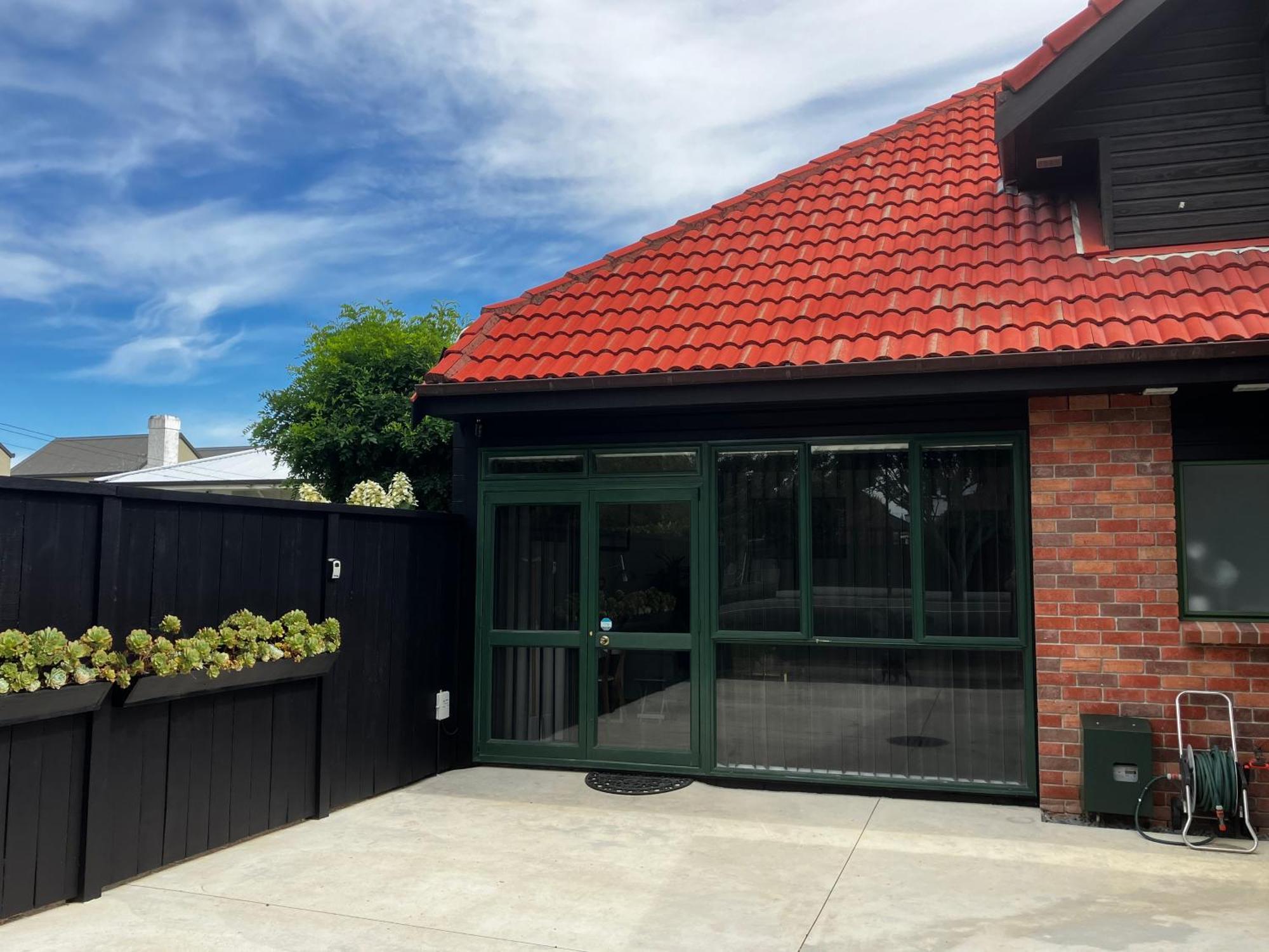 Close, Convenient & Comfortable Cambridge Exterior photo