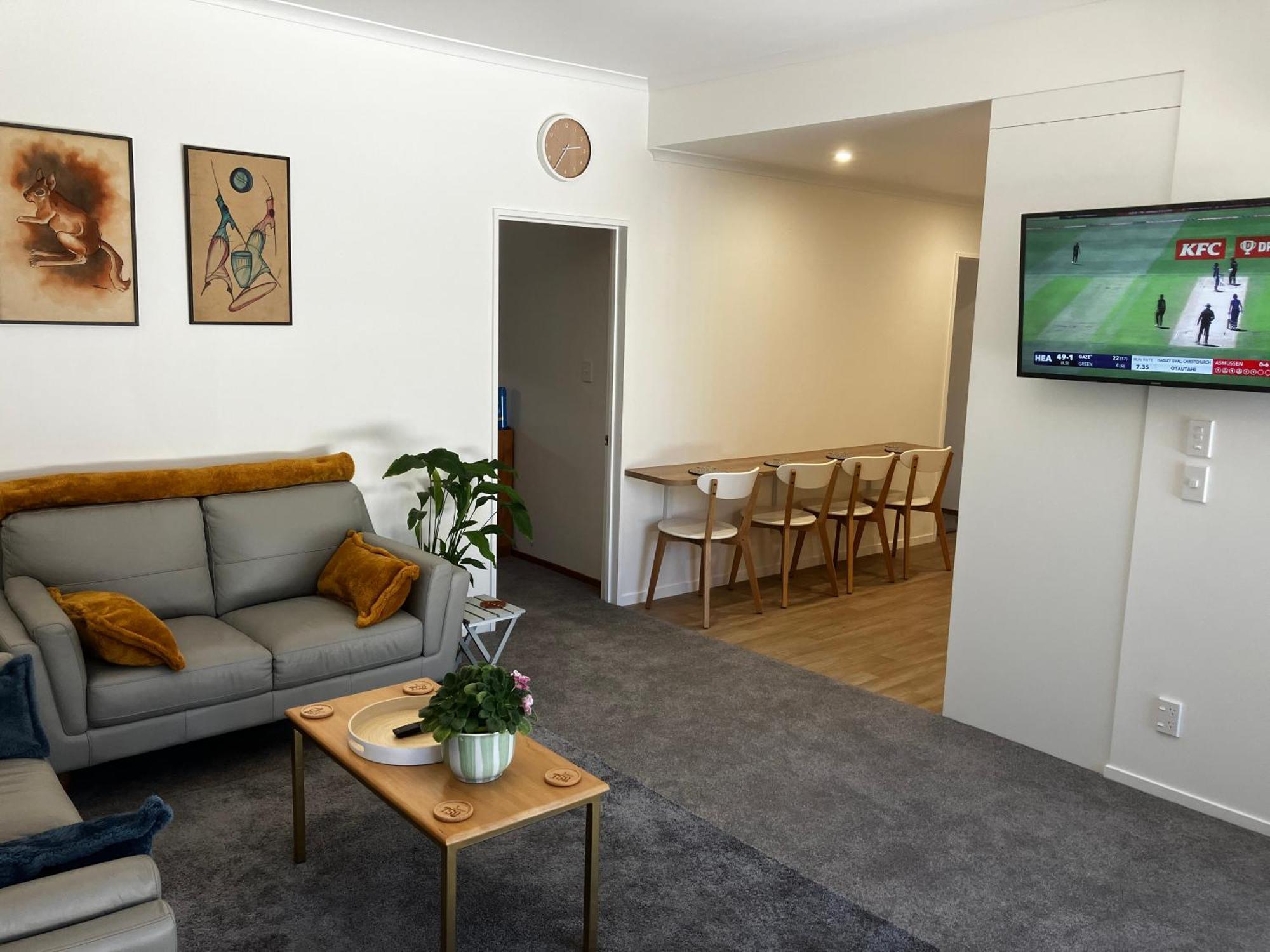 Close, Convenient & Comfortable Cambridge Exterior photo